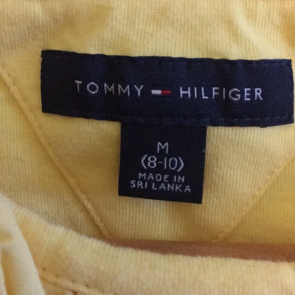 Yellow blouse 👚 - Picture 2 of 3